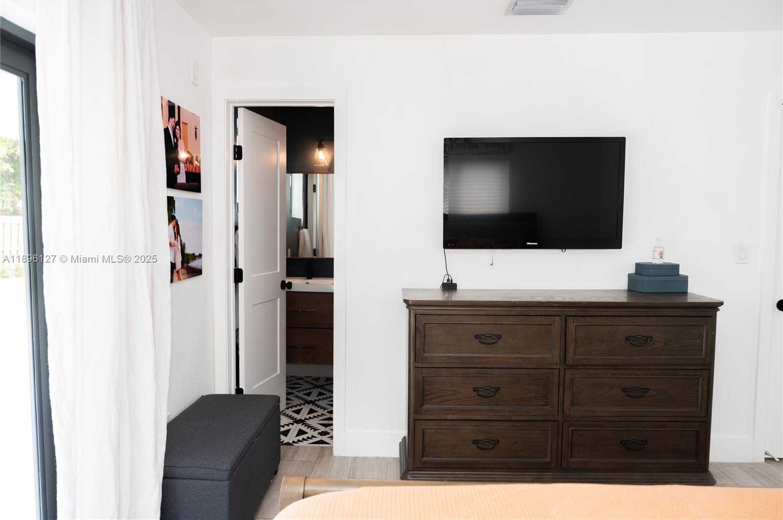 Small Image of 8895 SOUTH WEST 197TH TER, Cutler Bay Number 47