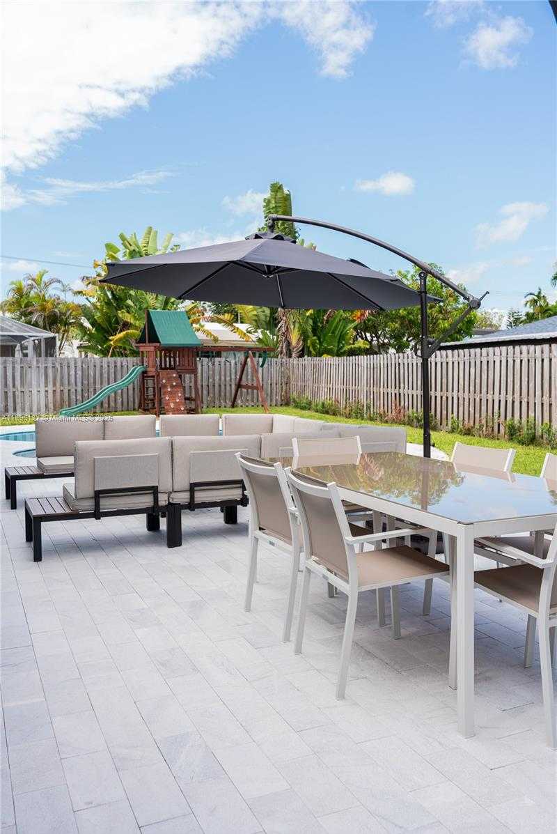 Small Image of 8895 SOUTH WEST 197TH TER, Cutler Bay Number 62