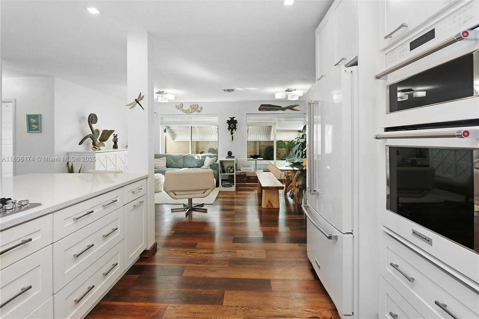 Small Image of 1408 HOLLYWOOD BLVD, Hollywood Number 16