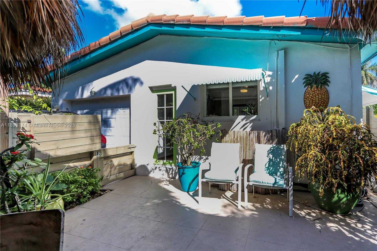 Small Image of 1408 HOLLYWOOD BLVD, Hollywood Number 34