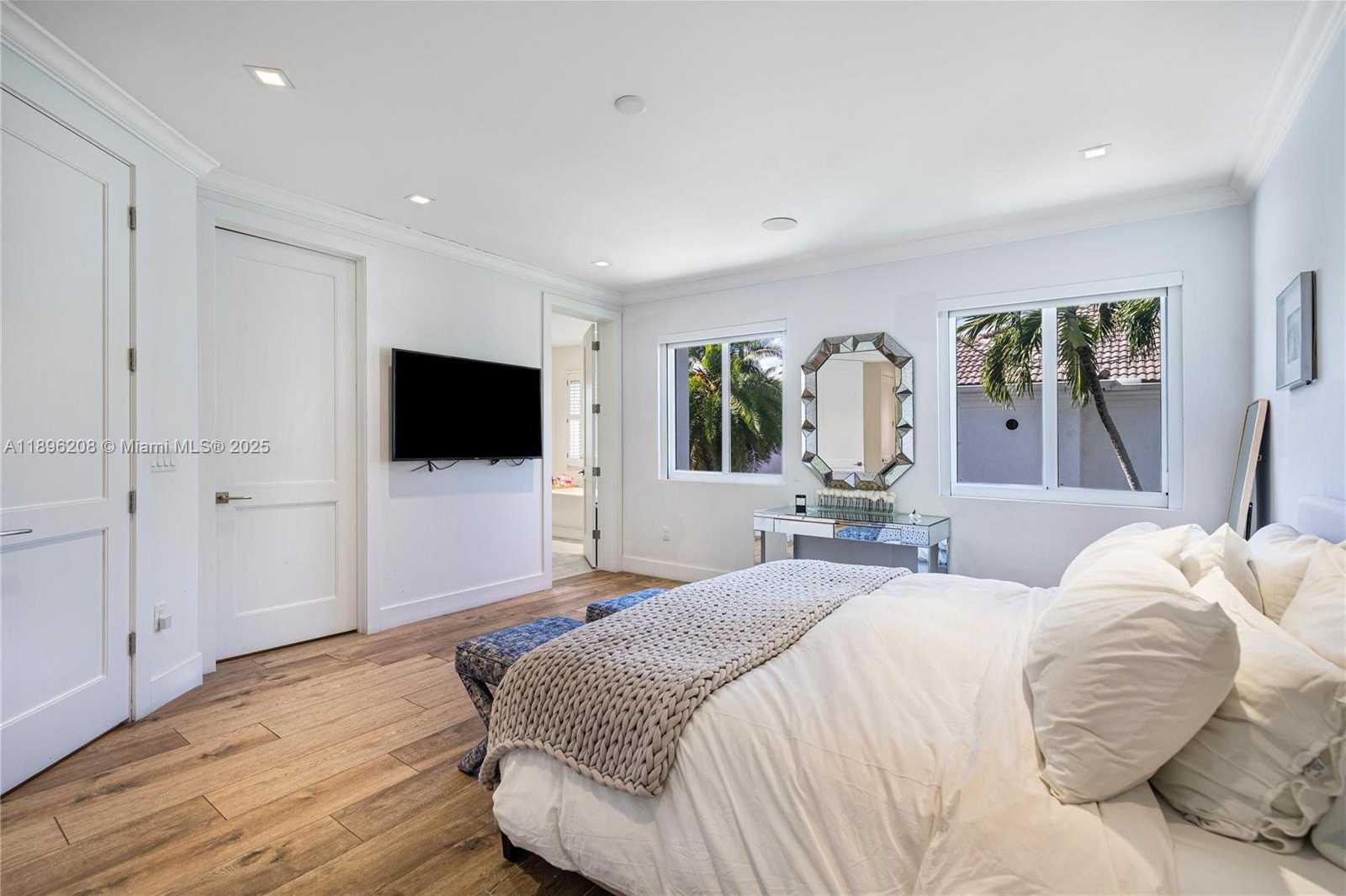 Small Image of 3703 NORTH EAST 199TH ST, Aventura Number 20