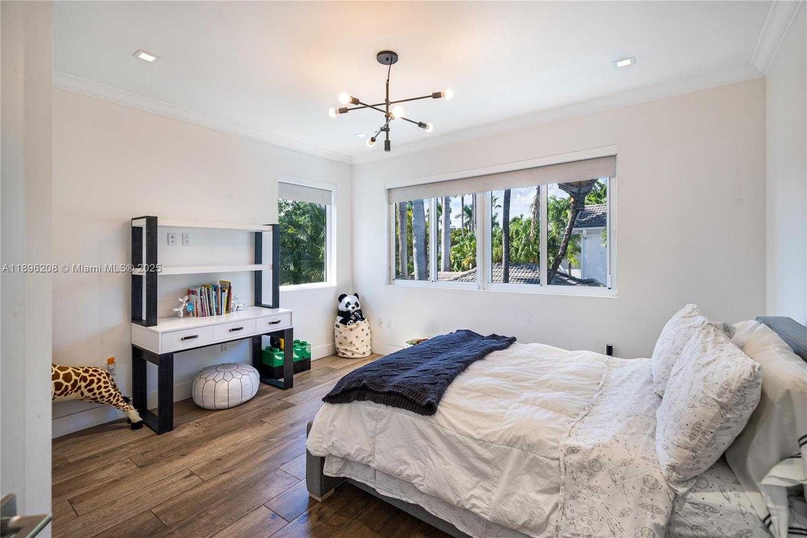 Small Image of 3703 NORTH EAST 199TH ST, Aventura Number 27