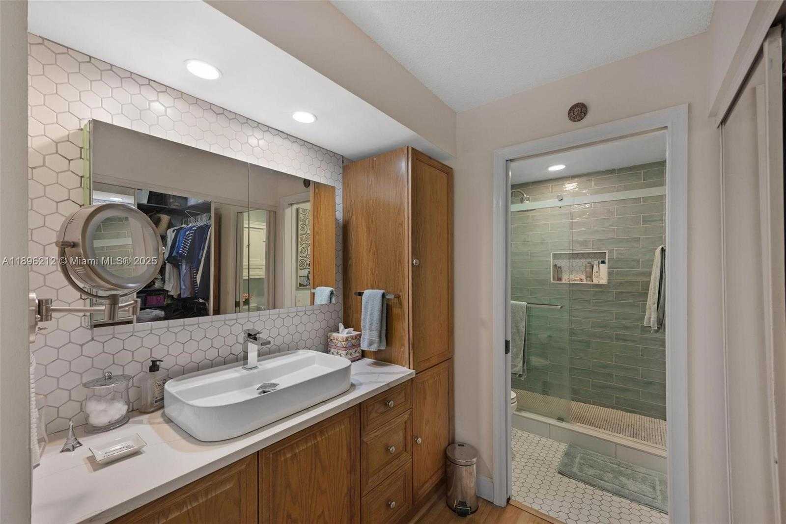 Small Image of 2270 SOUTH EAST 7TH PL, Homestead Number 20