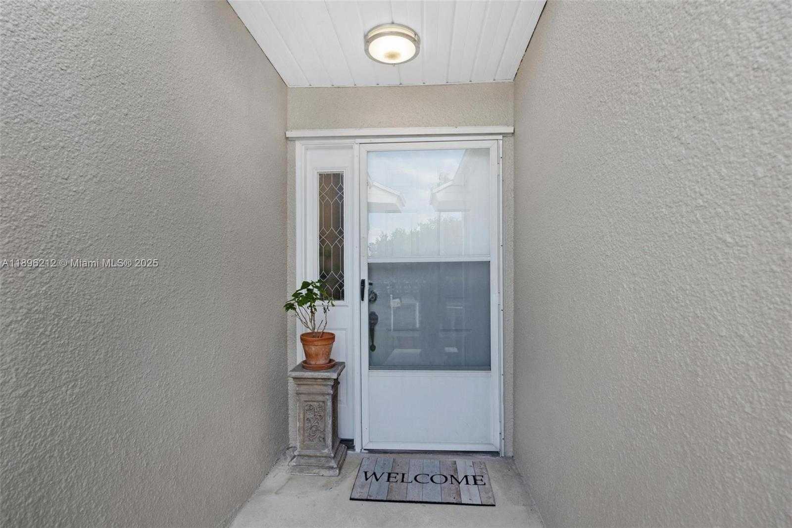 Small Image of 2270 SOUTH EAST 7TH PL, Homestead Number 4