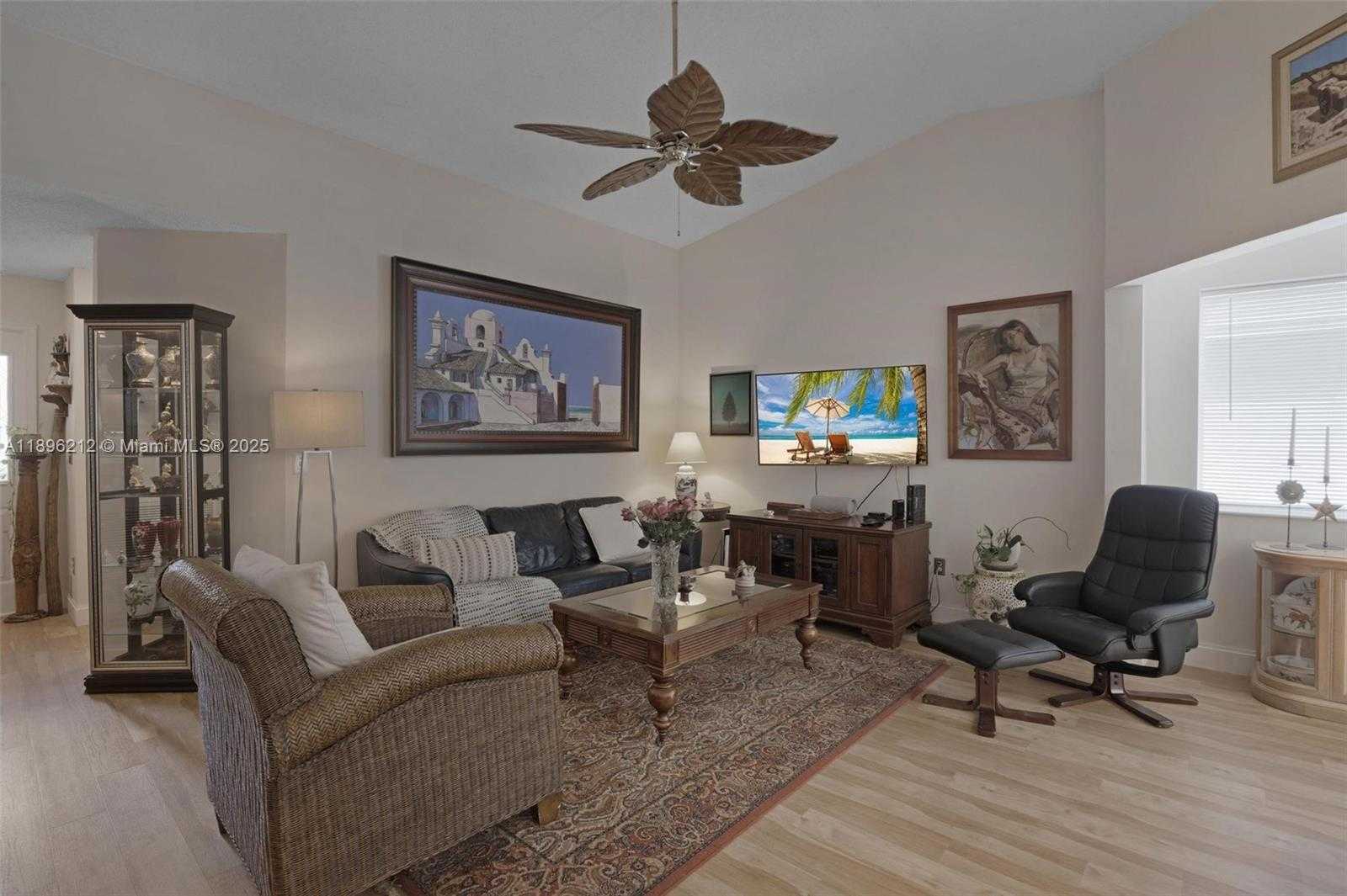 Small Image of 2270 SOUTH EAST 7TH PL, Homestead Number 6