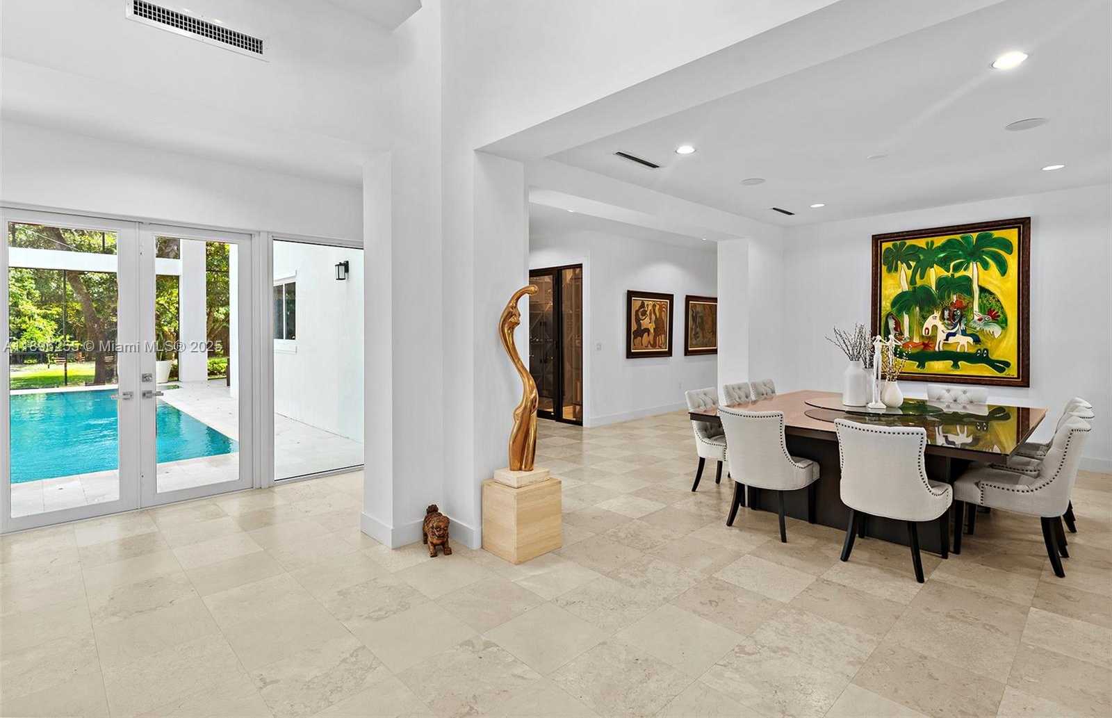 Small Image of 8923 LUDLAM RD, Pinecrest Number 12