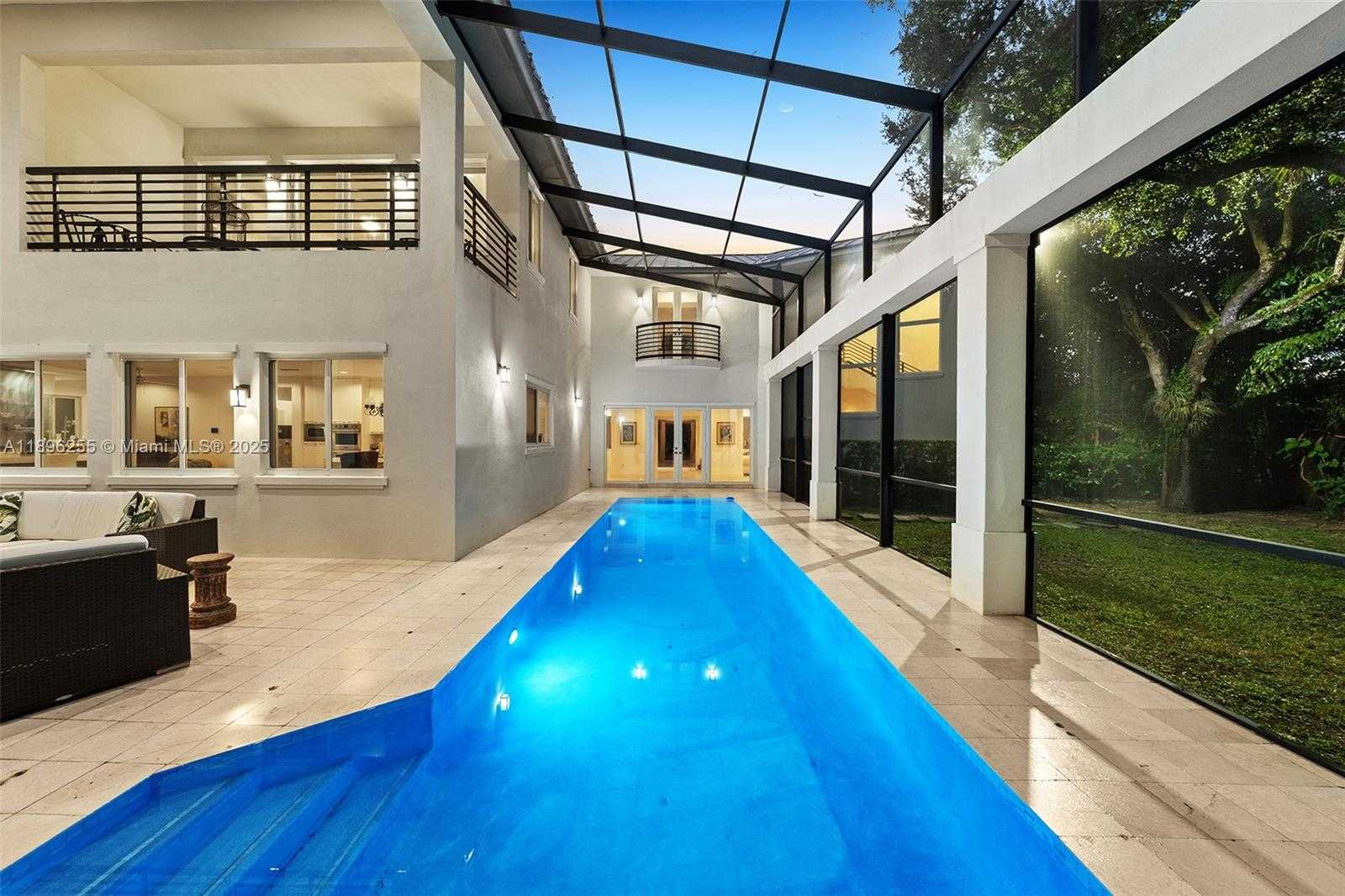 Small Image of 8923 LUDLAM RD, Pinecrest Number 23