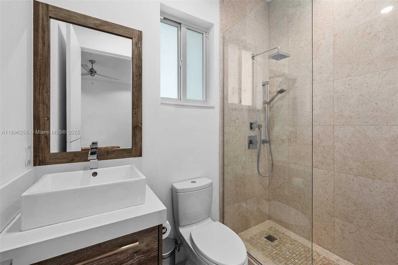 Small Image of 8923 LUDLAM RD, Pinecrest Number 42