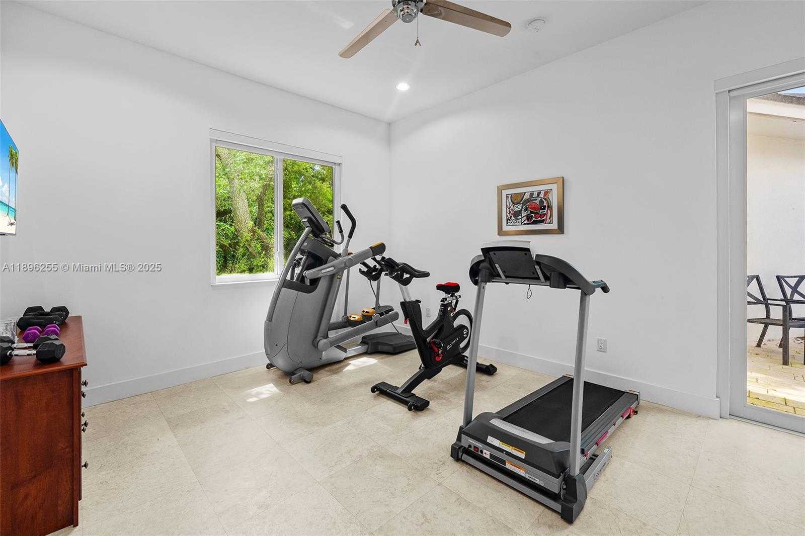 Small Image of 8923 LUDLAM RD, Pinecrest Number 43
