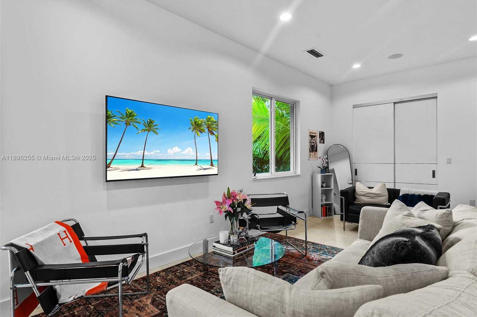 Small Image of 8923 LUDLAM RD, Pinecrest Number 50