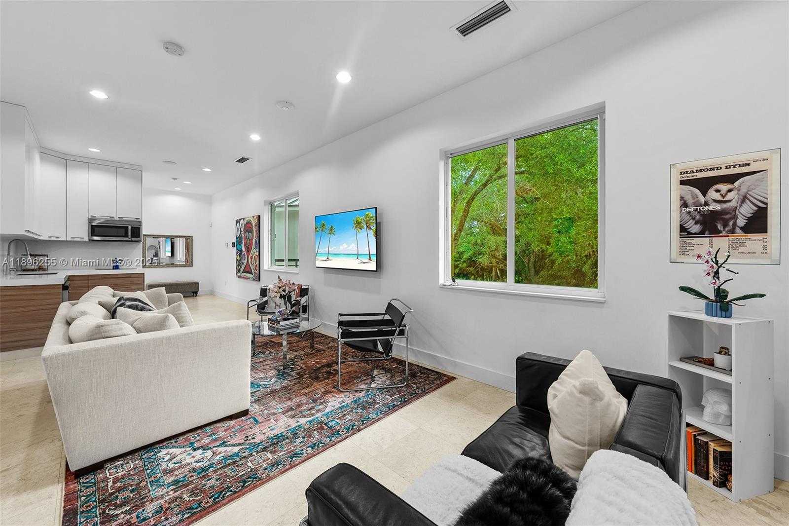 Small Image of 8923 LUDLAM RD, Pinecrest Number 51