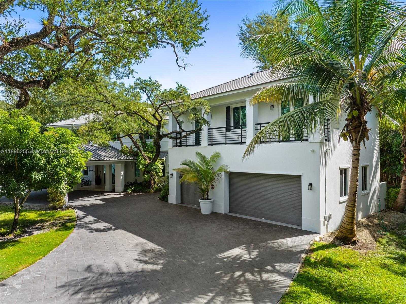 Small Image of 8923 LUDLAM RD, Pinecrest Number 61