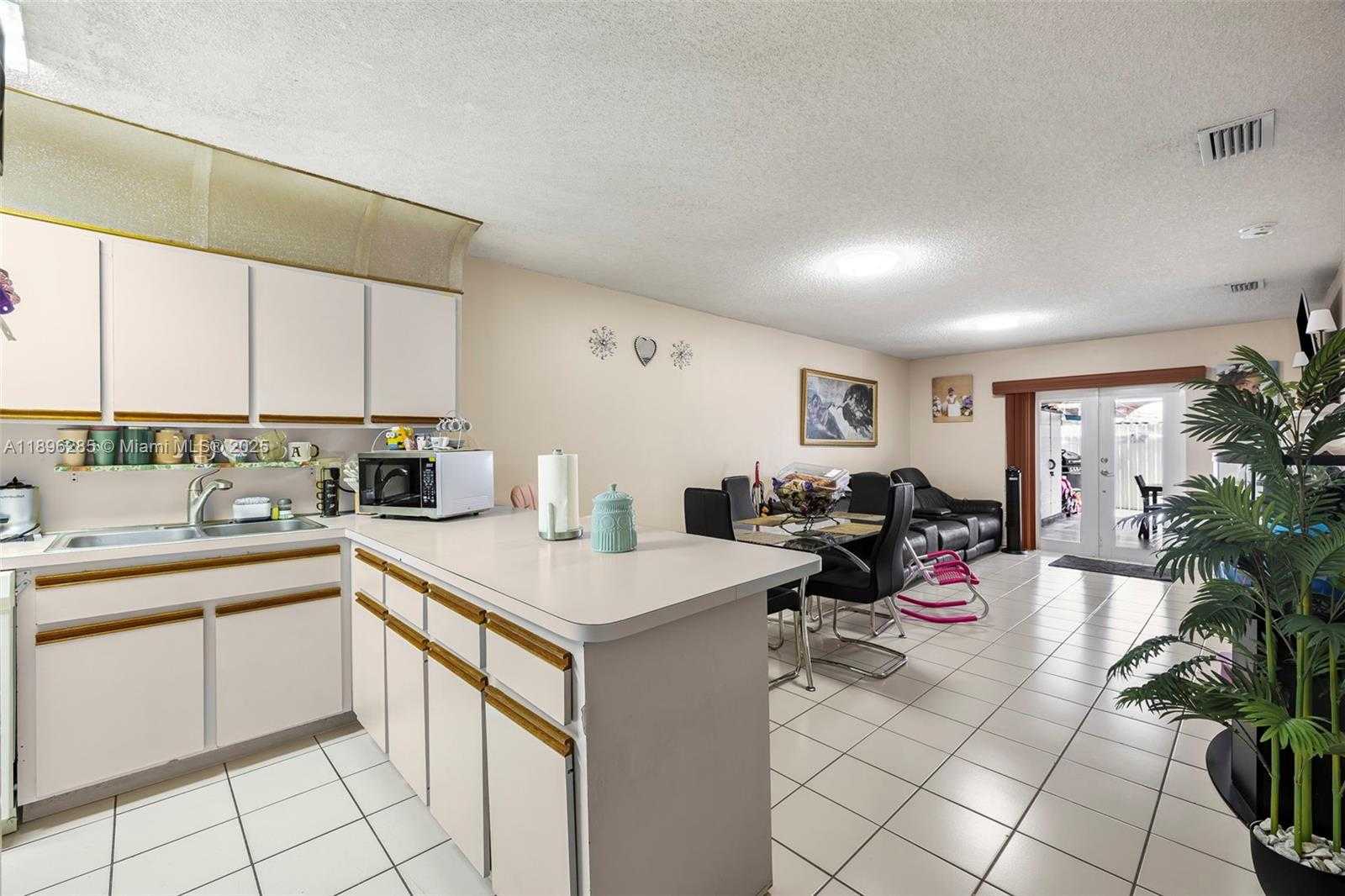 Small Image of 4191 WEST 10TH AVE, Hialeah Number 10
