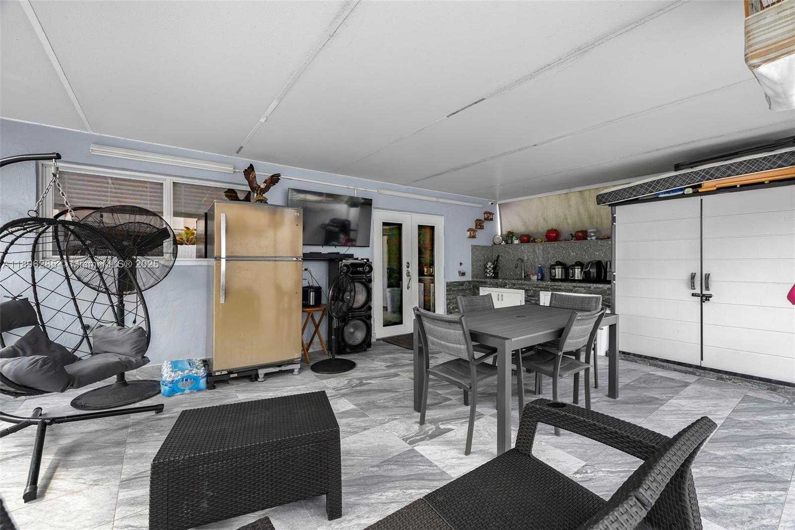 Small Image of 4191 WEST 10TH AVE, Hialeah Number 21