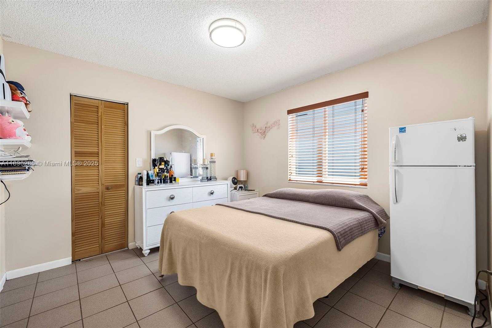 Small Image of 4191 WEST 10TH AVE, Hialeah Number 7