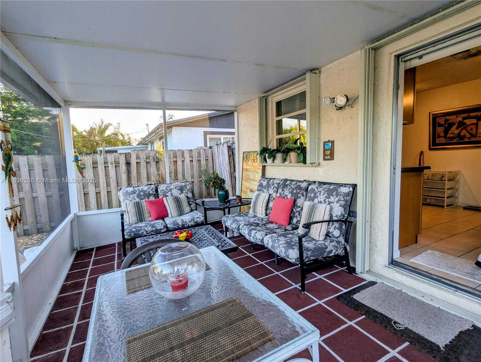 Small Image of 3031 NORTH 74TH AVE, Hollywood Number 13
