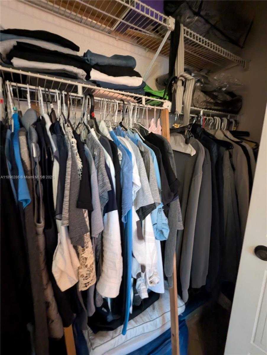Small Image of 3031 NORTH 74TH AVE, Hollywood Number 28