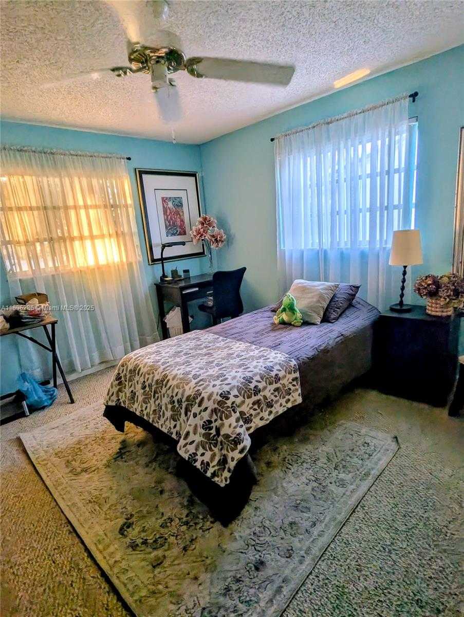 Small Image of 3031 NORTH 74TH AVE, Hollywood Number 31