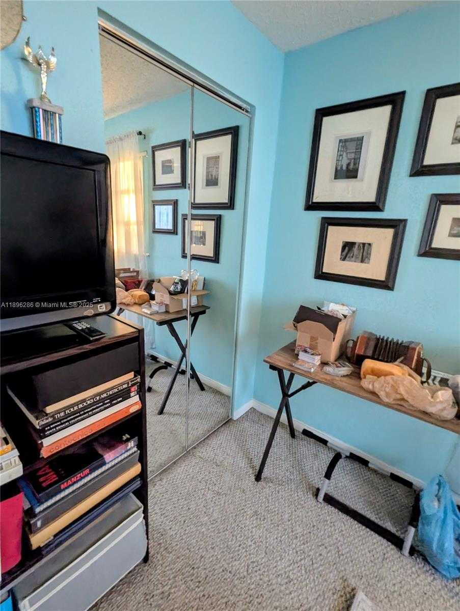 Small Image of 3031 NORTH 74TH AVE, Hollywood Number 32