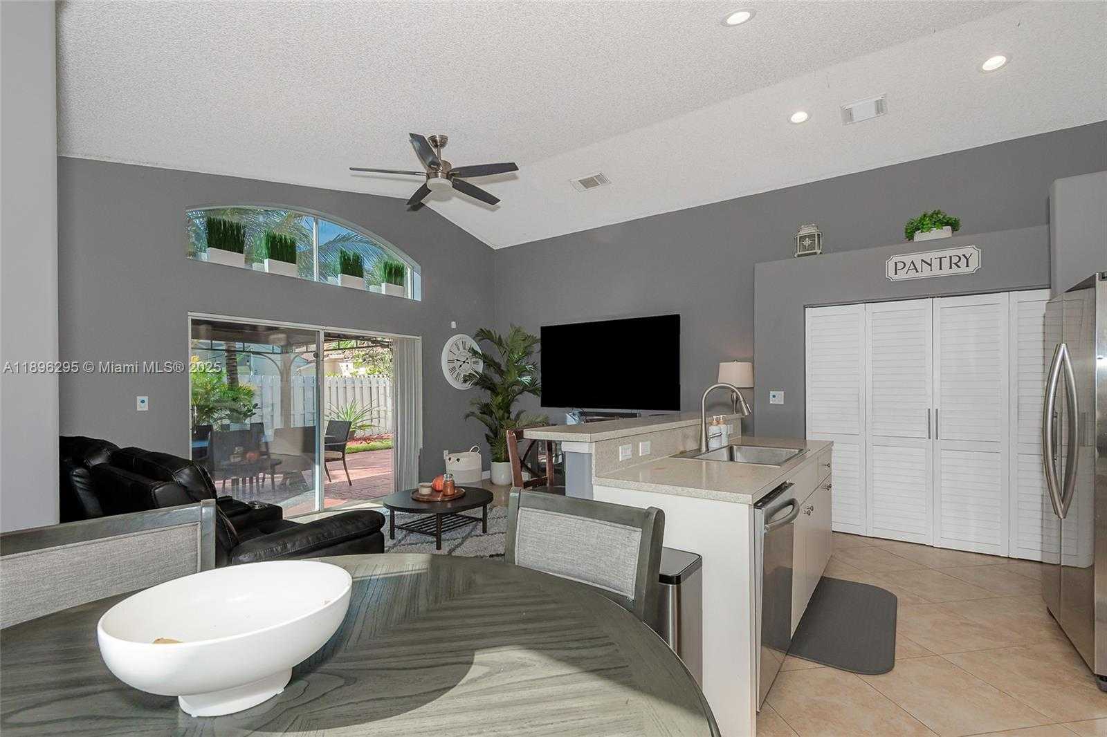 Small Image of 19190 NORTH WEST 24TH PL, Pembroke Pines Number 12
