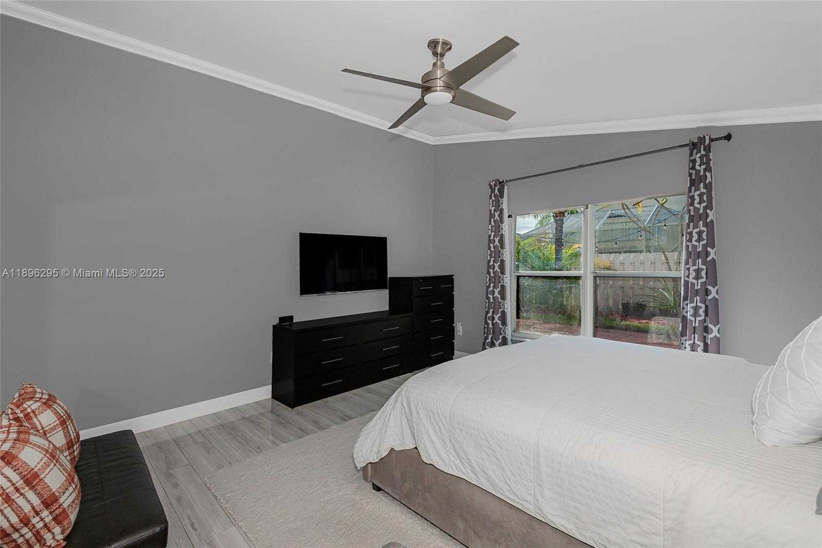 Small Image of 19190 NORTH WEST 24TH PL, Pembroke Pines Number 20