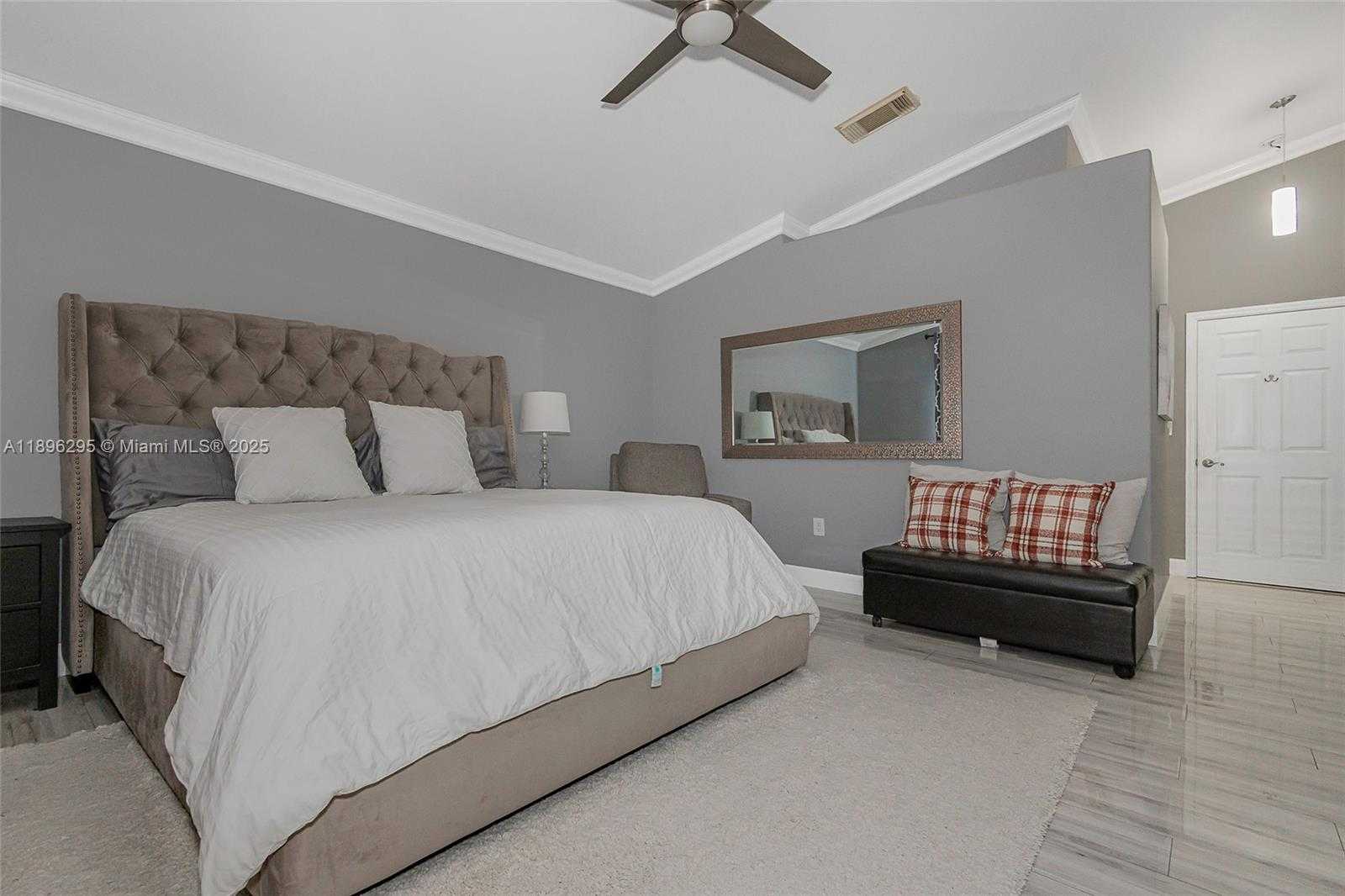 Small Image of 19190 NORTH WEST 24TH PL, Pembroke Pines Number 21