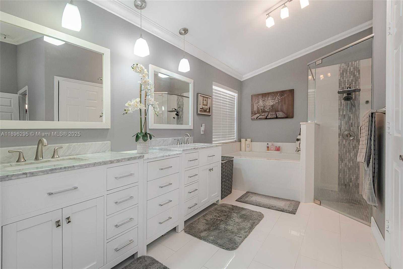 Small Image of 19190 NORTH WEST 24TH PL, Pembroke Pines Number 23