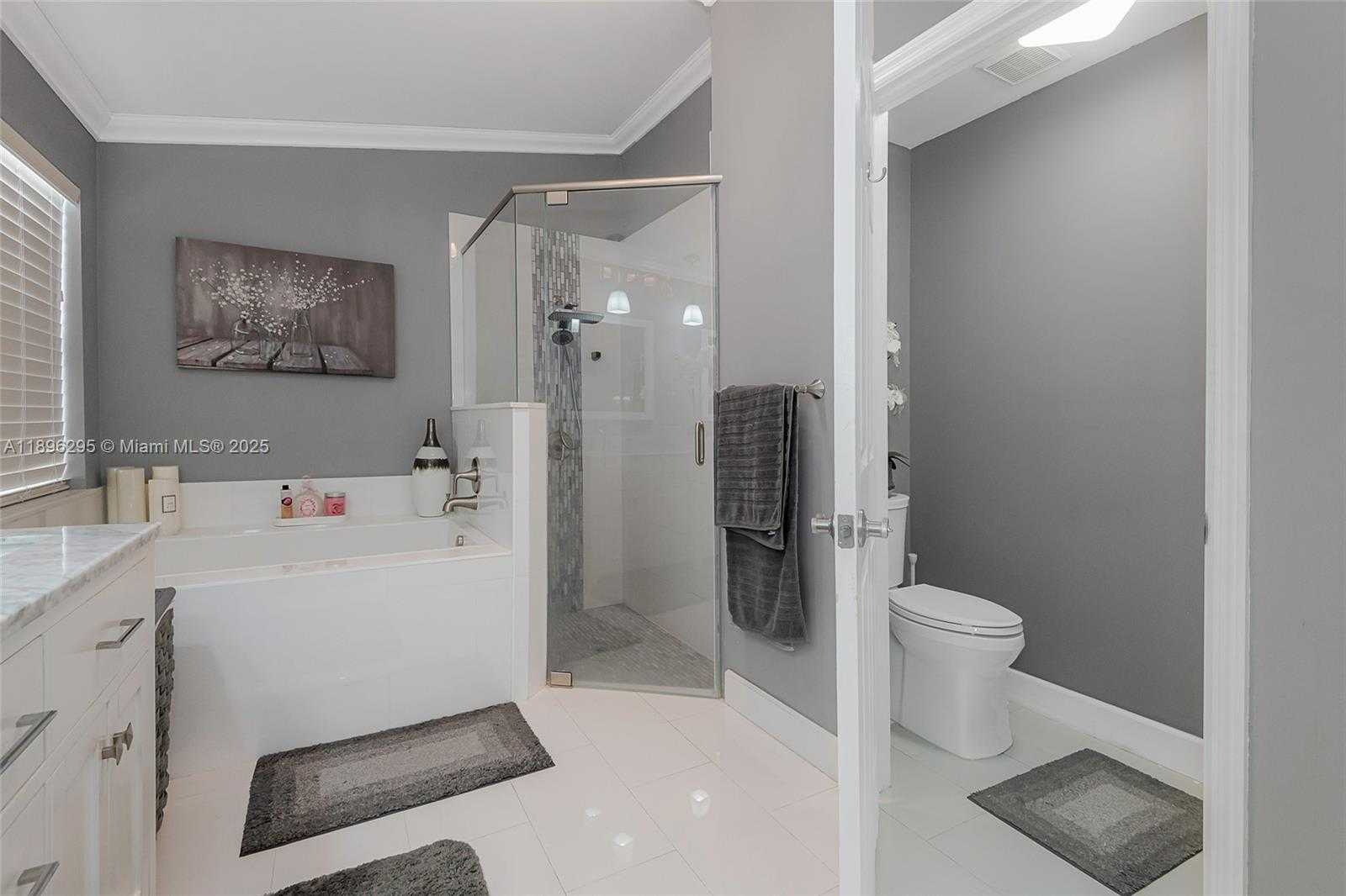 Small Image of 19190 NORTH WEST 24TH PL, Pembroke Pines Number 24