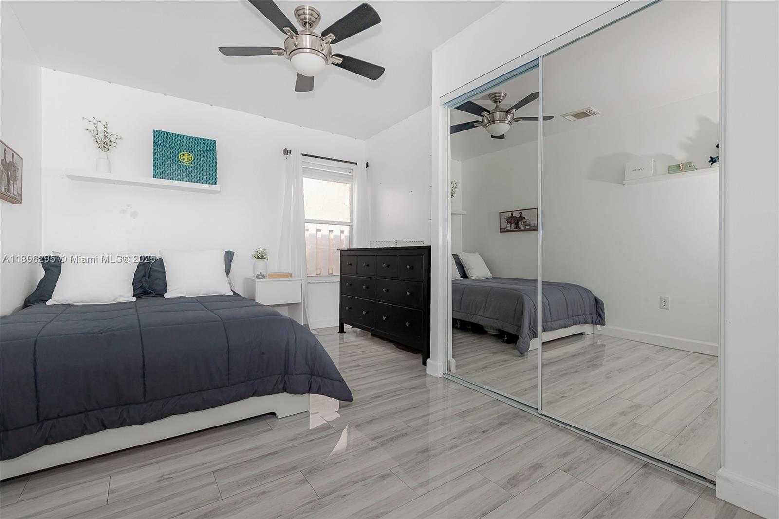Small Image of 19190 NORTH WEST 24TH PL, Pembroke Pines Number 25