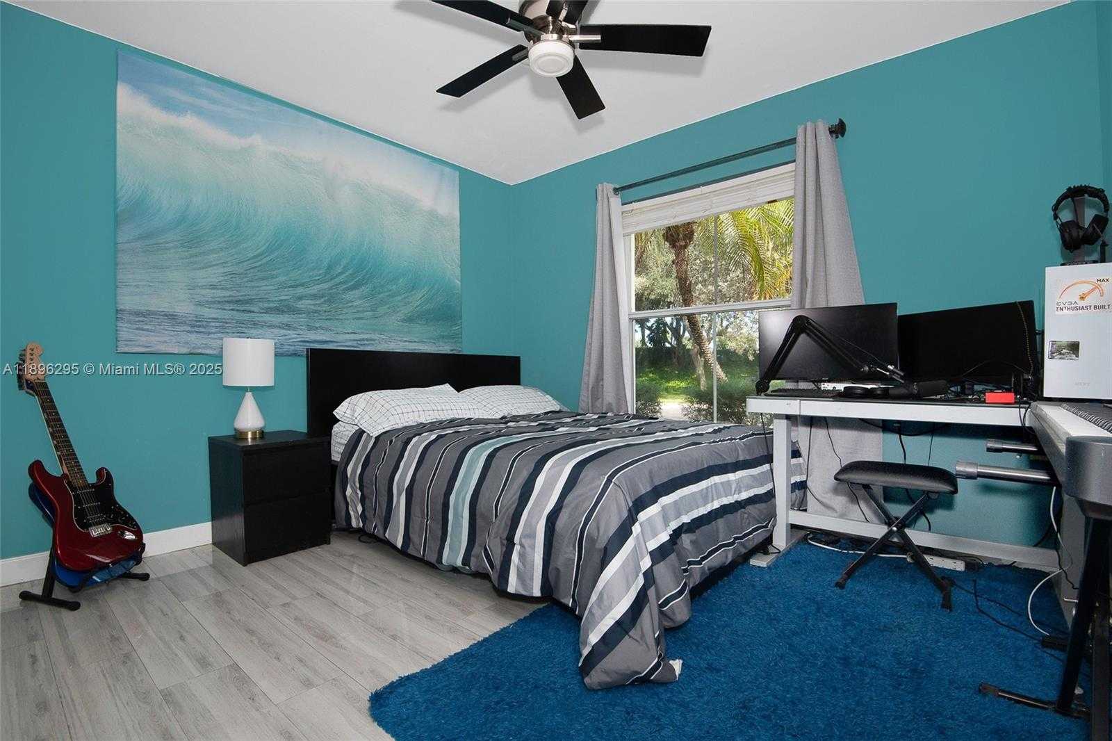 Small Image of 19190 NORTH WEST 24TH PL, Pembroke Pines Number 29