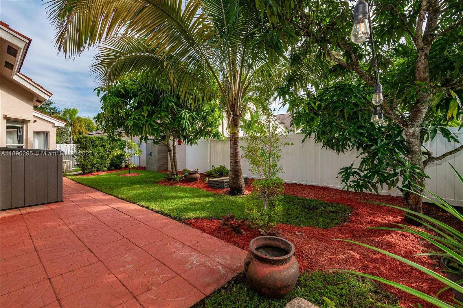 Small Image of 19190 NORTH WEST 24TH PL, Pembroke Pines Number 34