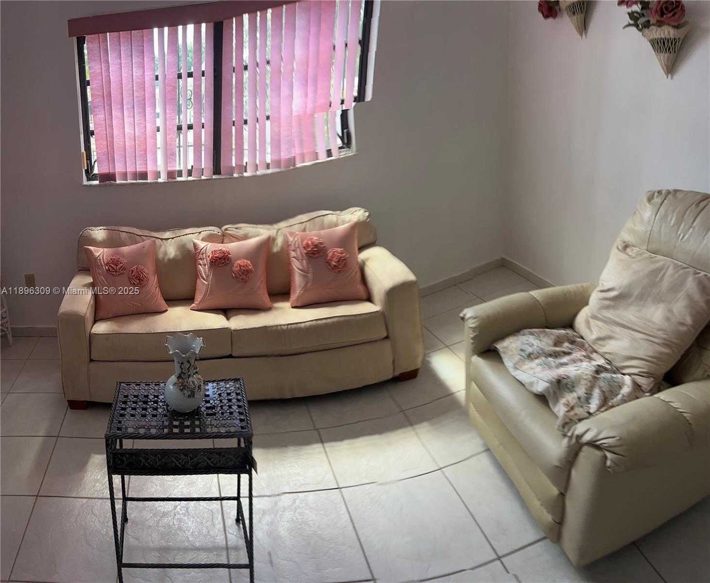 Small Image of 665 EAST 31ST ST, Hialeah Number 16