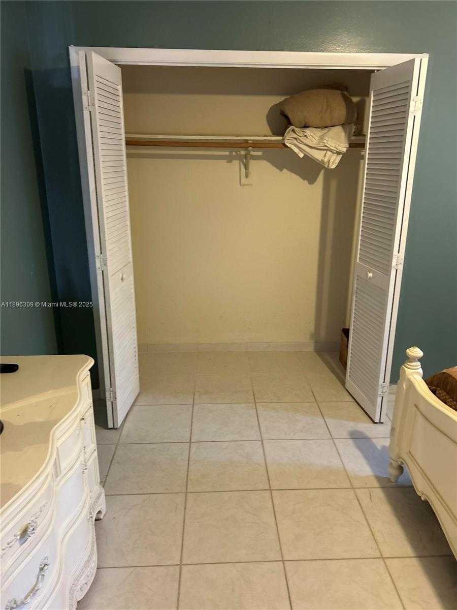 Small Image of 665 EAST 31ST ST, Hialeah Number 21