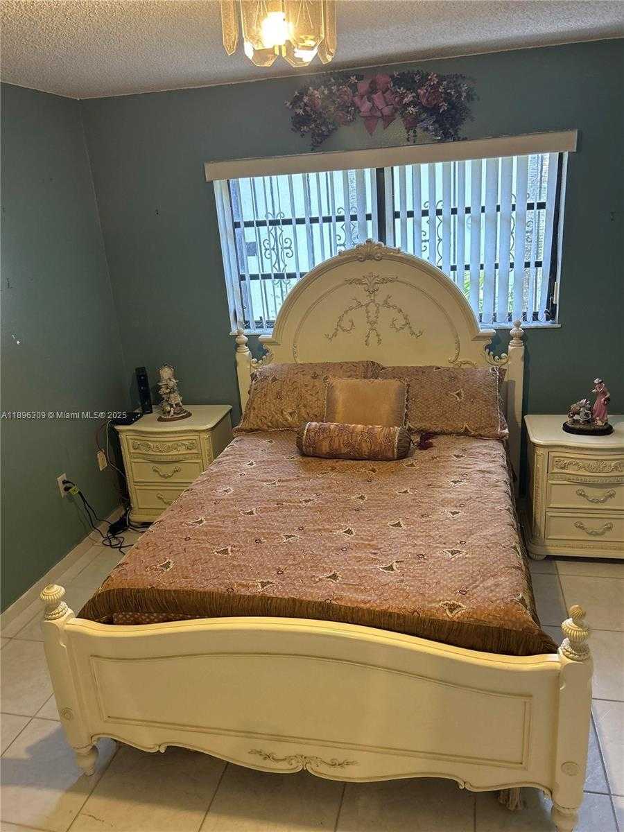 Small Image of 665 EAST 31ST ST, Hialeah Number 22