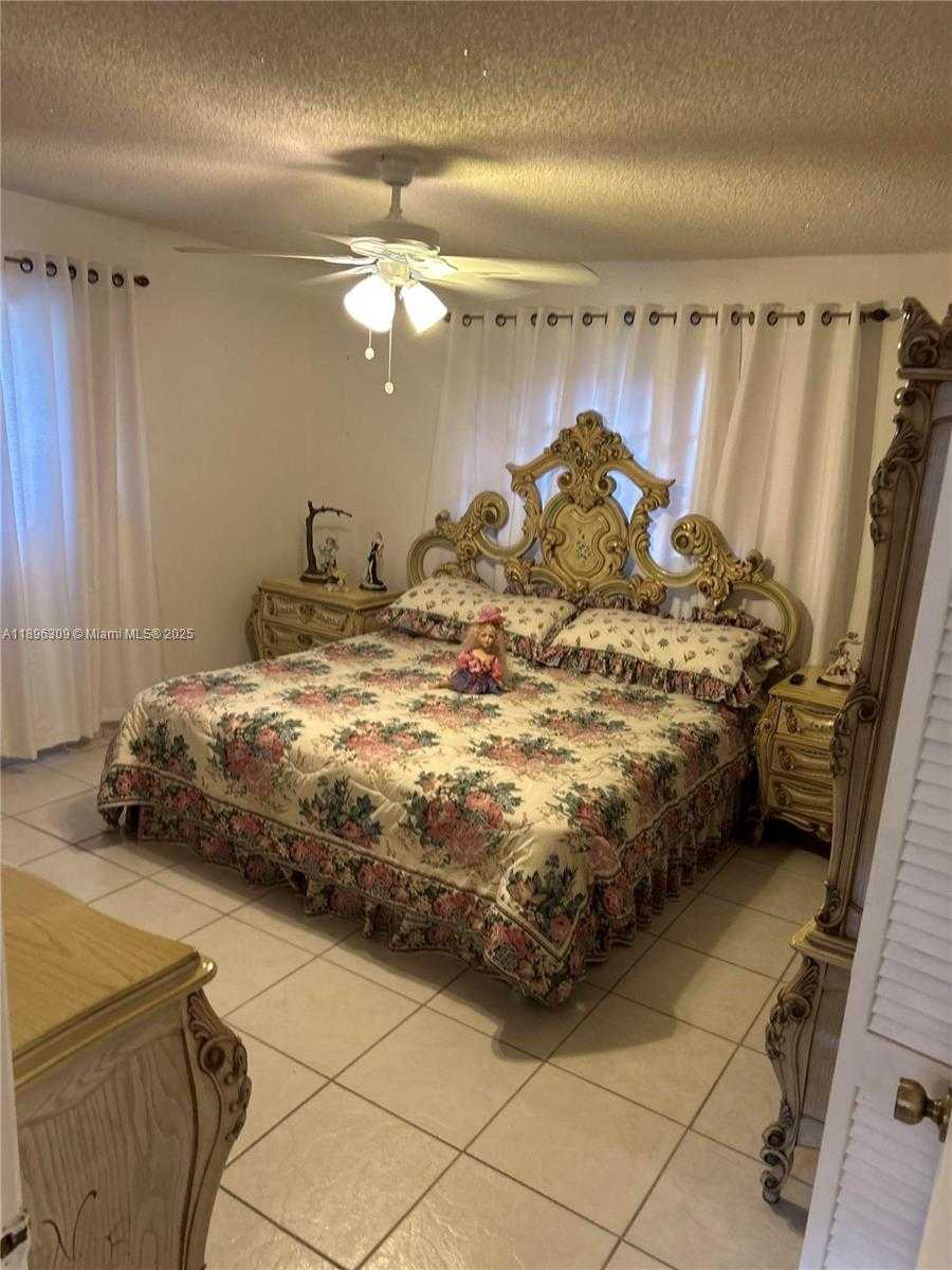 Small Image of 665 EAST 31ST ST, Hialeah Number 49
