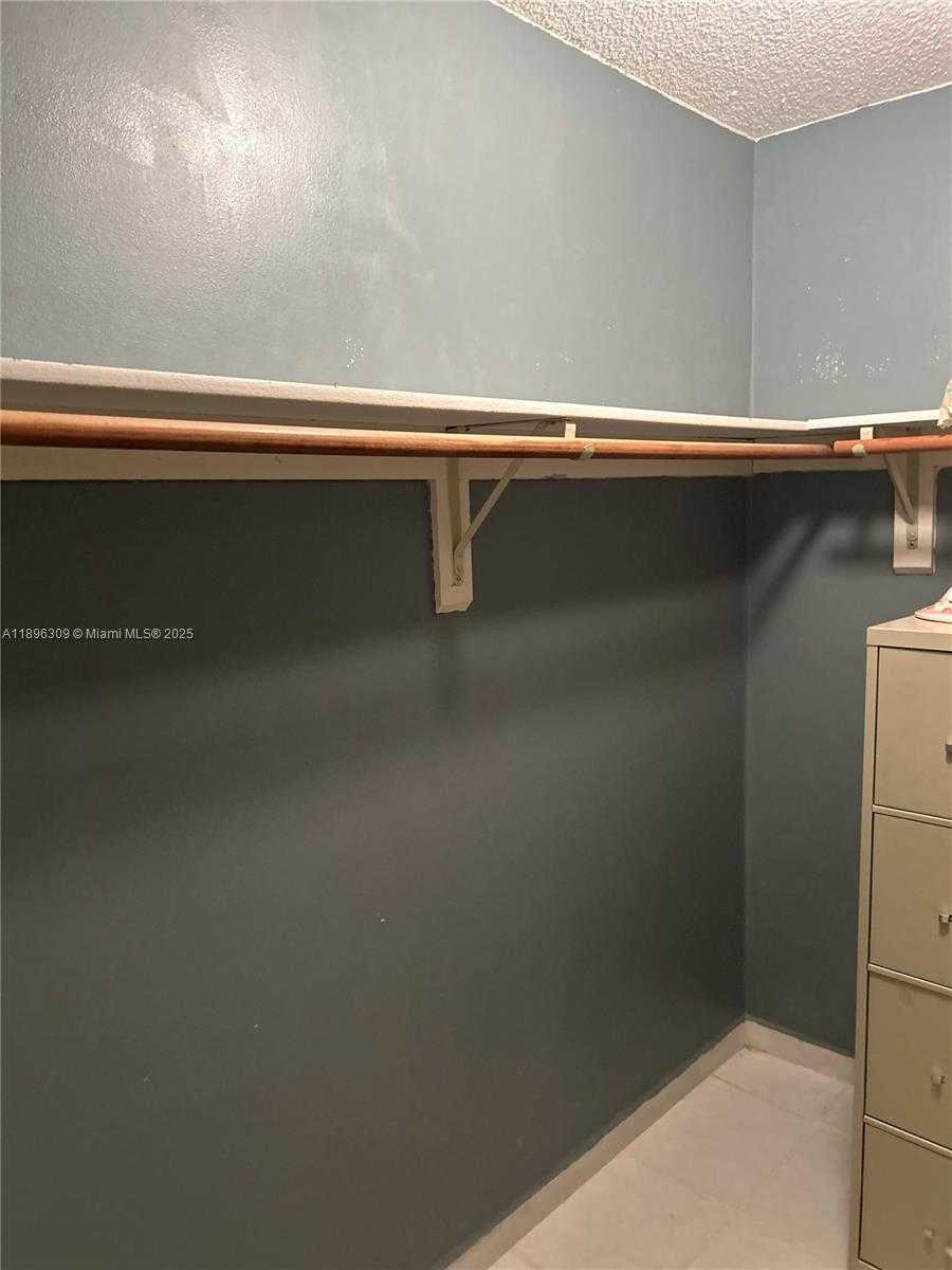 Small Image of 665 EAST 31ST ST, Hialeah Number 51