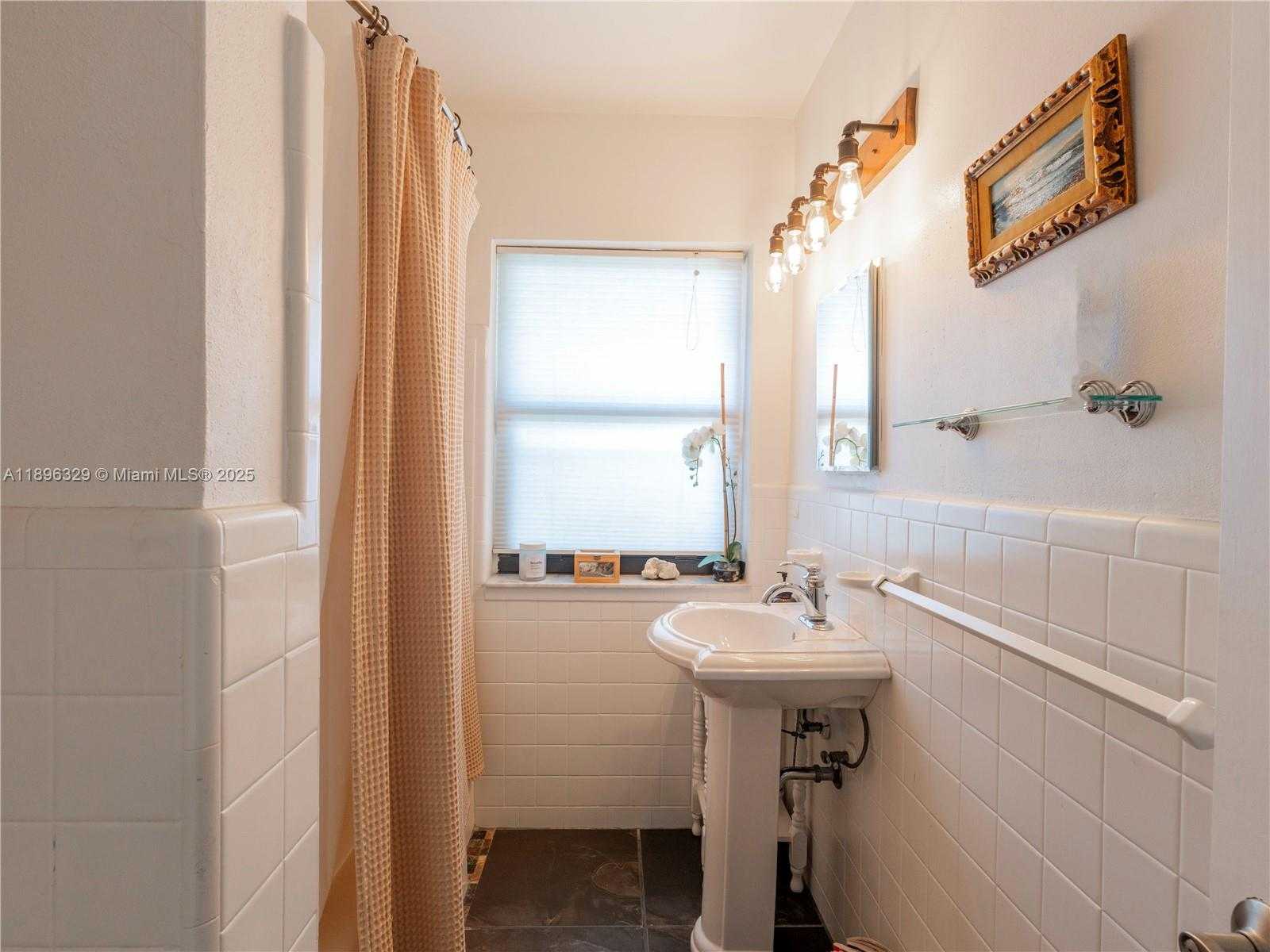 Small Image of 1212 NORTH EAST 17TH TER, Fort Lauderdale Number 11