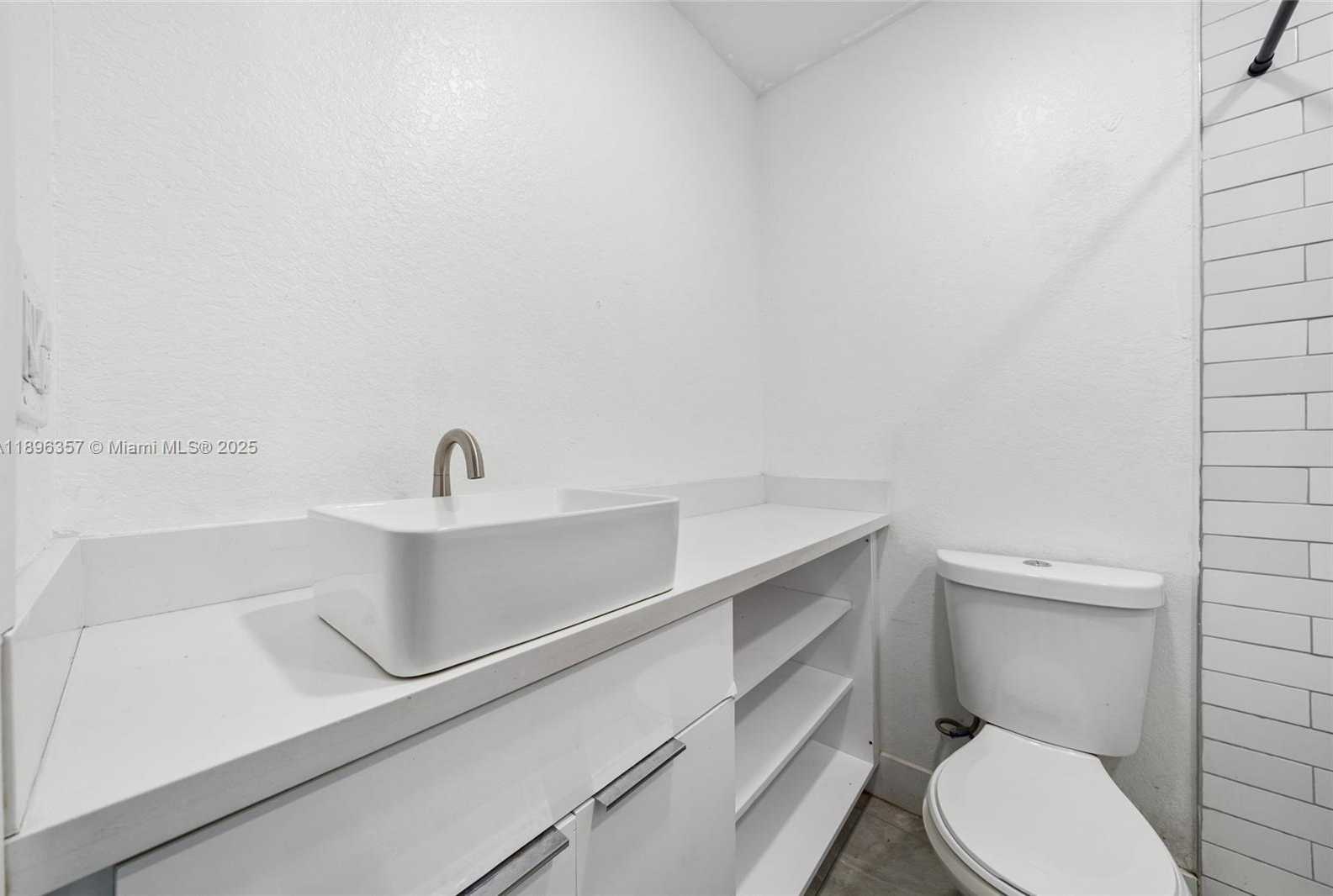 Small Image of 2100 NORTH WEST 154TH ST, Miami Gardens Number 11