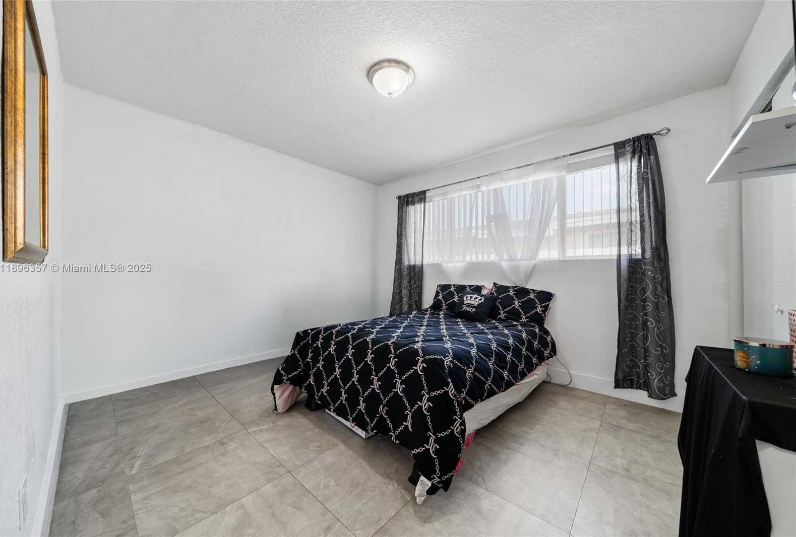 Small Image of 2100 NORTH WEST 154TH ST, Miami Gardens Number 16