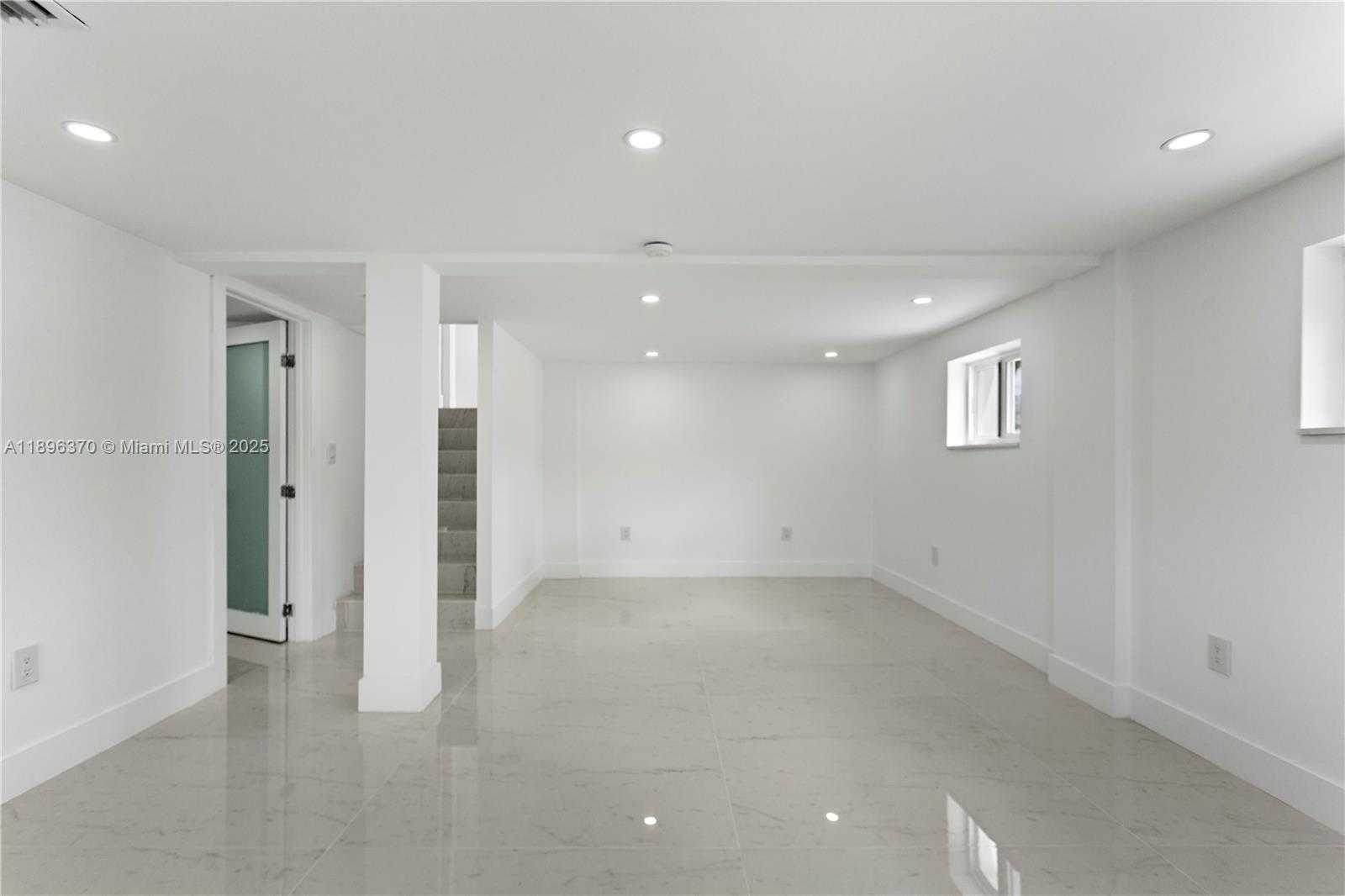 Small Image of 1140 NORTH WEST 193RD ST, Miami Gardens Number 19