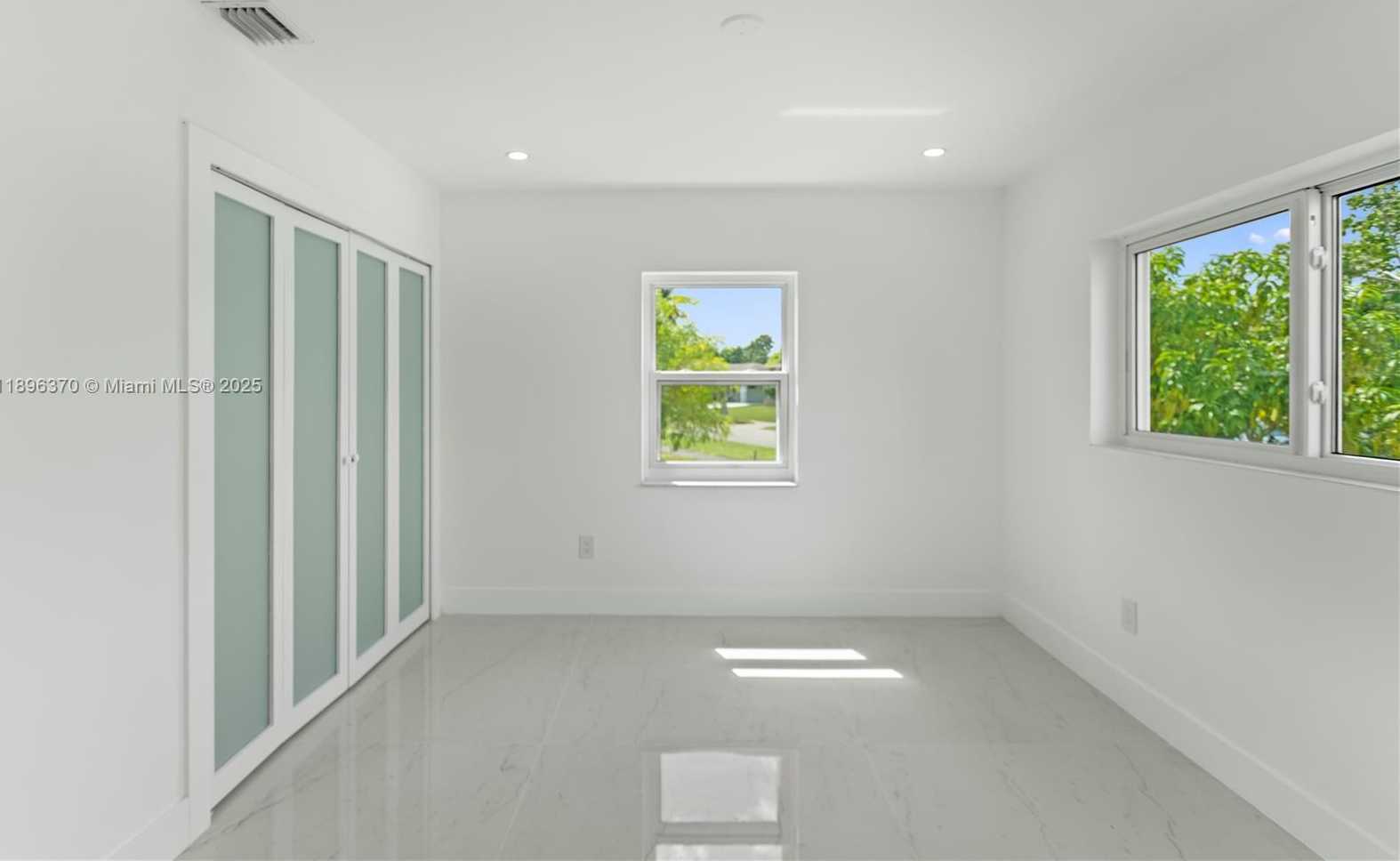 Small Image of 1140 NORTH WEST 193RD ST, Miami Gardens Number 24