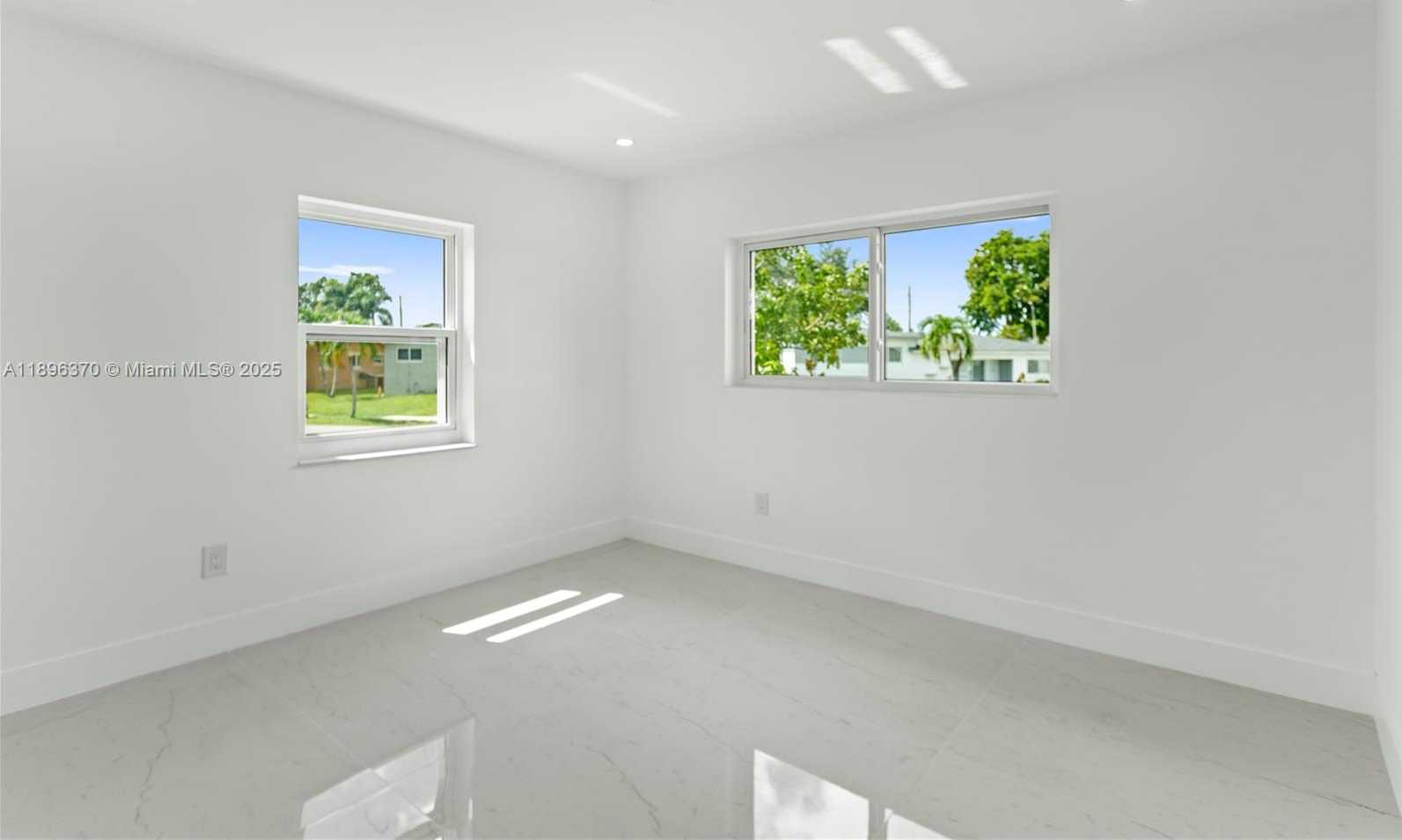 Small Image of 1140 NORTH WEST 193RD ST, Miami Gardens Number 27