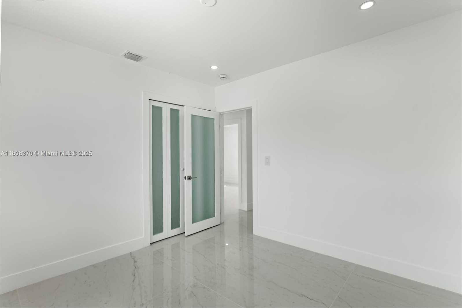 Small Image of 1140 NORTH WEST 193RD ST, Miami Gardens Number 30