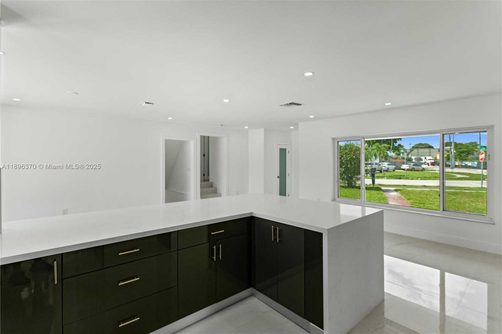 Small Image of 1140 NORTH WEST 193RD ST, Miami Gardens Number 40