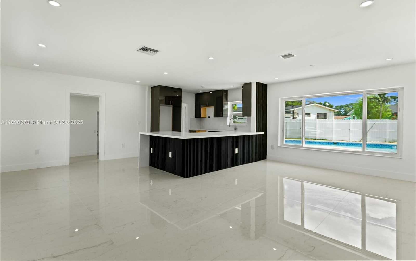 Small Image of 1140 NORTH WEST 193RD ST, Miami Gardens Number 49