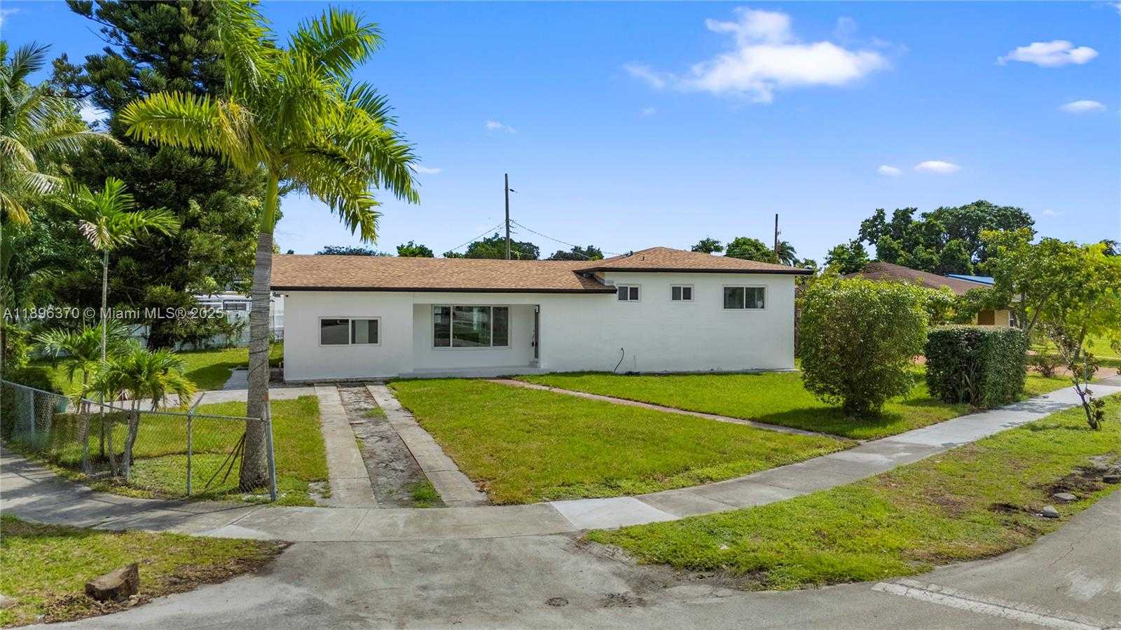 Small Image of 1140 NORTH WEST 193RD ST, Miami Gardens Number 50