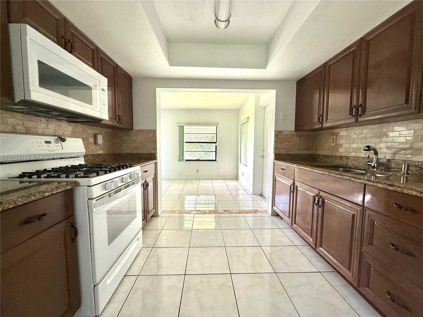 Small Image of 2161 NORTH WEST 73RD AVE, Sunrise Number 15