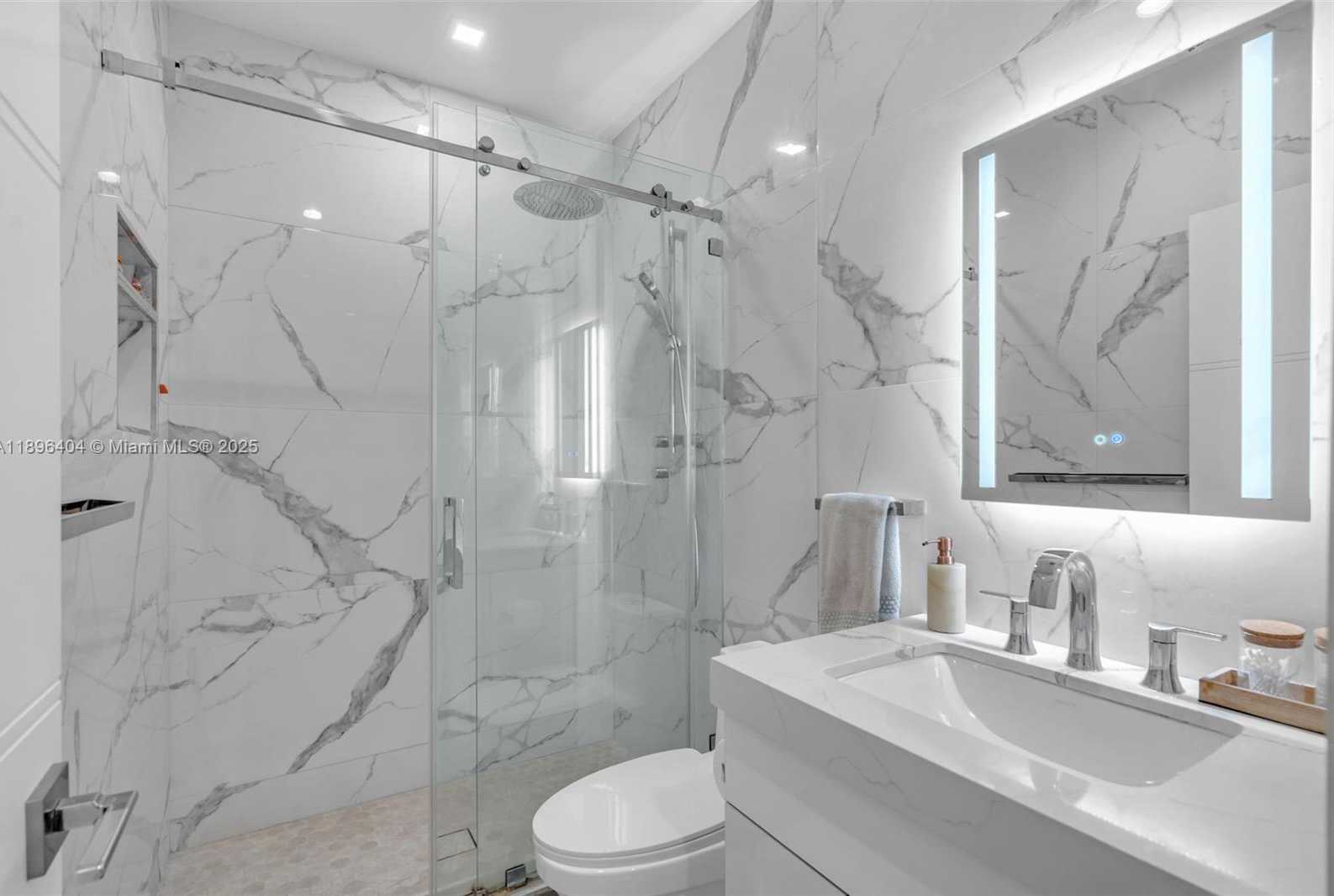 Small Image of 6235 ALTON RD, Miami Beach Number 16