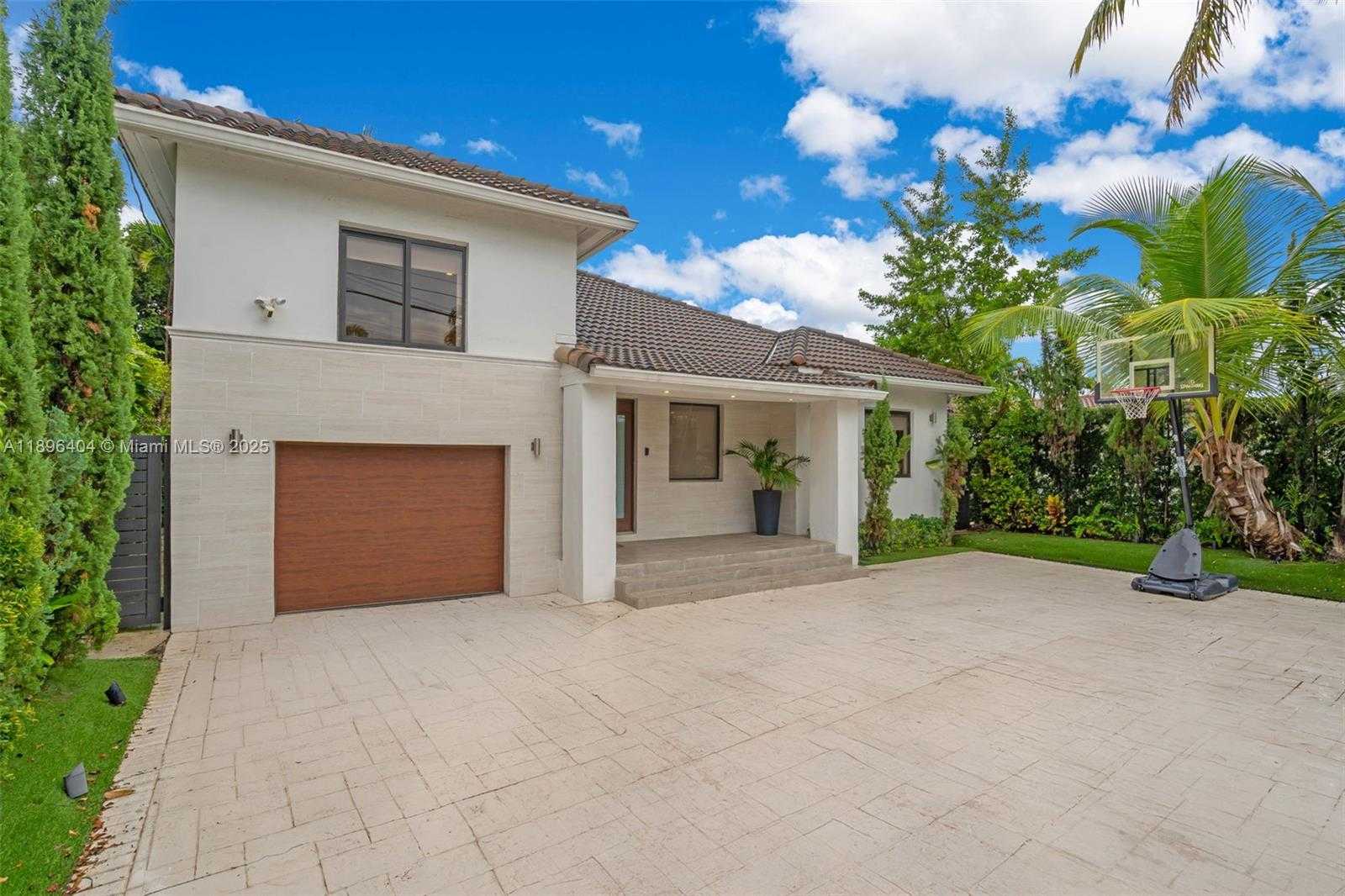 Small Image of 6235 ALTON RD, Miami Beach Number 2