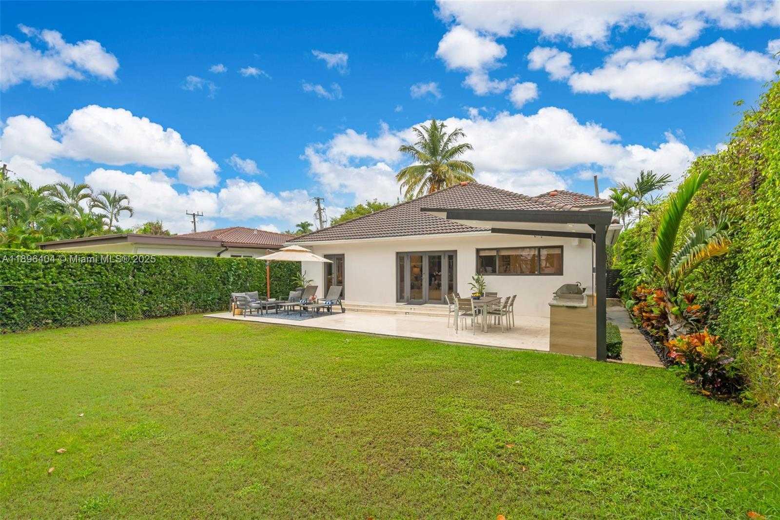 Small Image of 6235 ALTON RD, Miami Beach Number 31